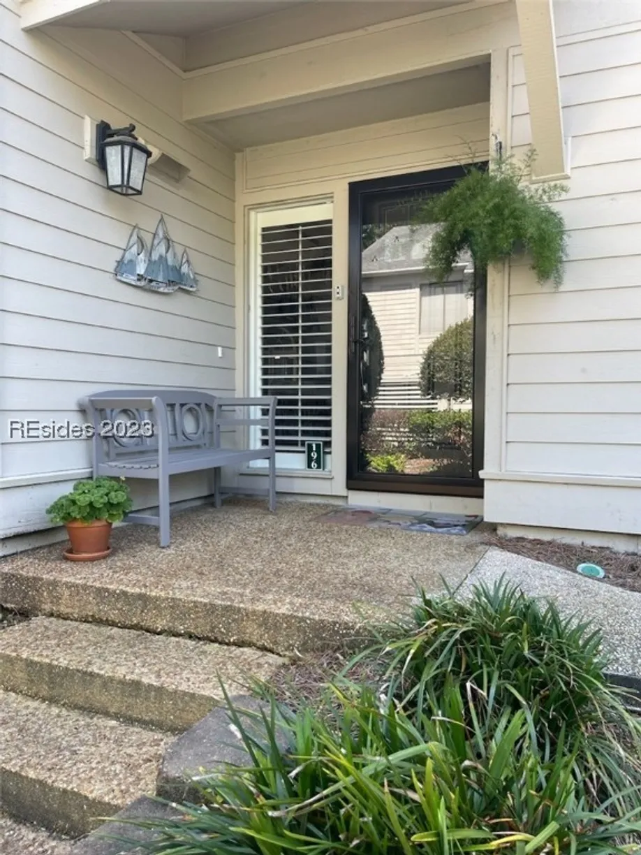 Charleston, SC Real Estate | View 68 Plantation Drive, 196 | 3 Beds, 3 Baths