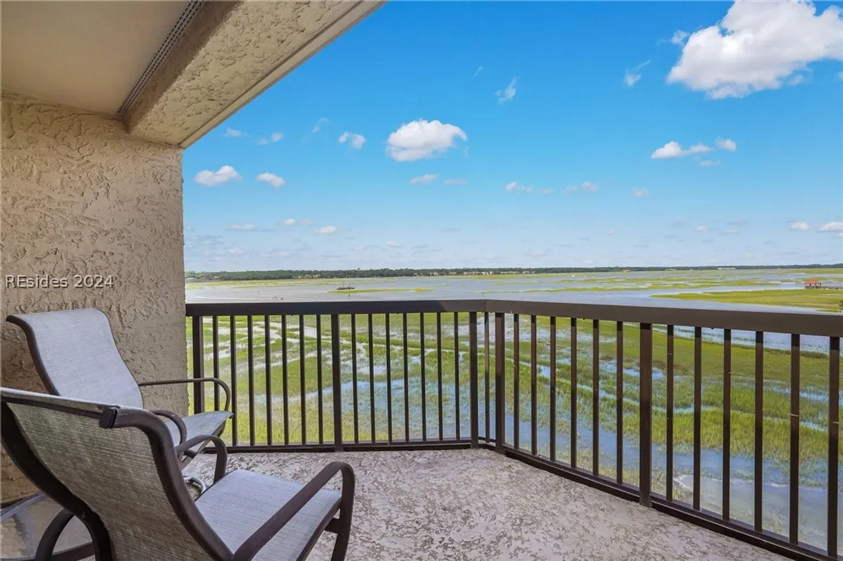 Charleston, SC Real Estate | View 2 Shelter Cove Lane, 261 | 2 Beds, 2 Baths