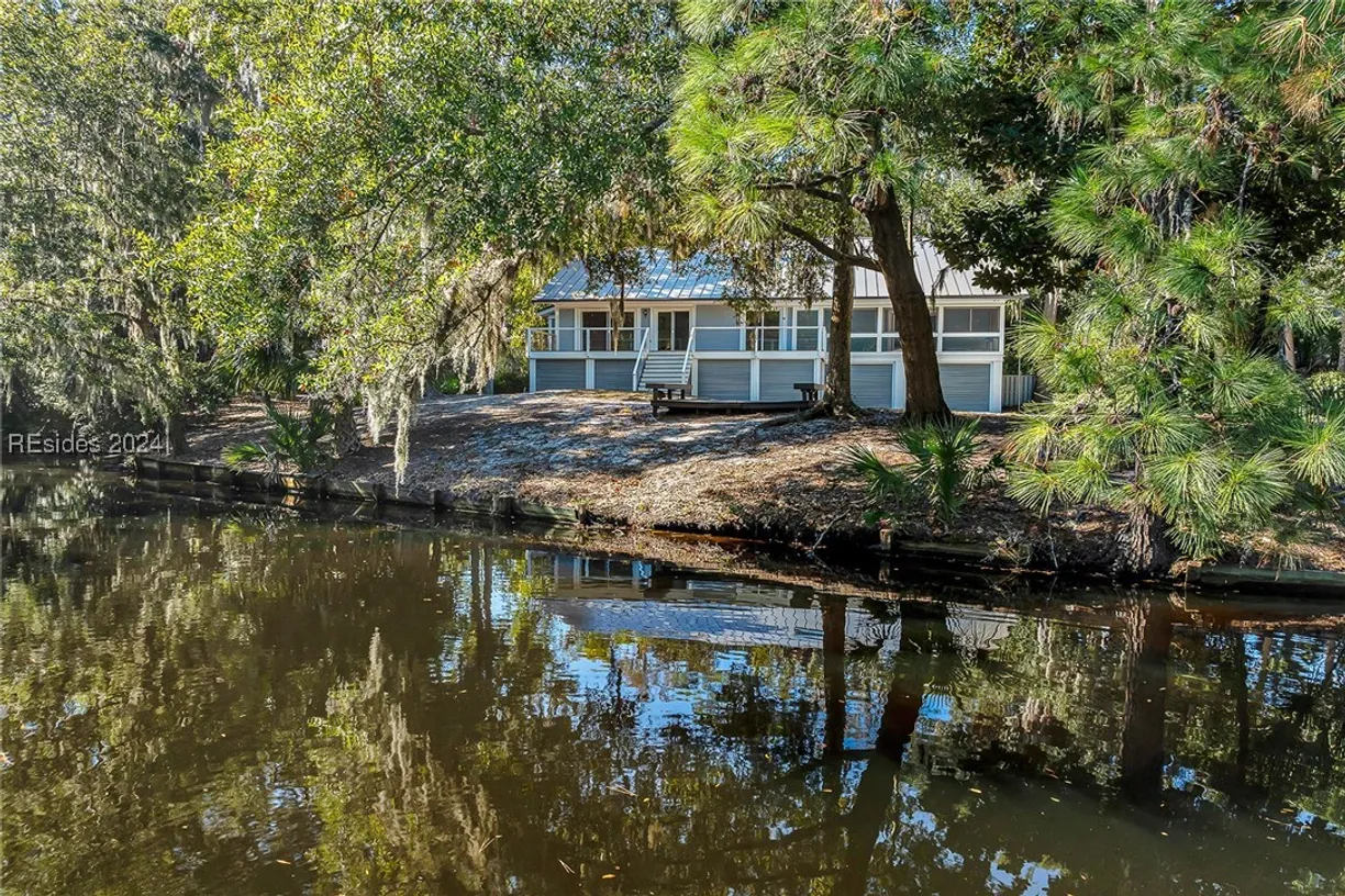 Charleston, SC Real Estate | View 10 Hunt Club Court | Listing