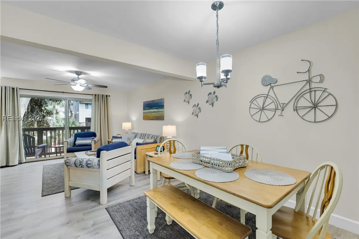 Charleston, SC Real Estate | View 1 Tanglewood Drive, 404 | 2 Beds, 1 Bath