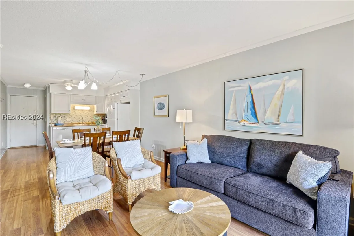 Charleston, SC Real Estate | View 40 Folly Field Road, G15 | Listing