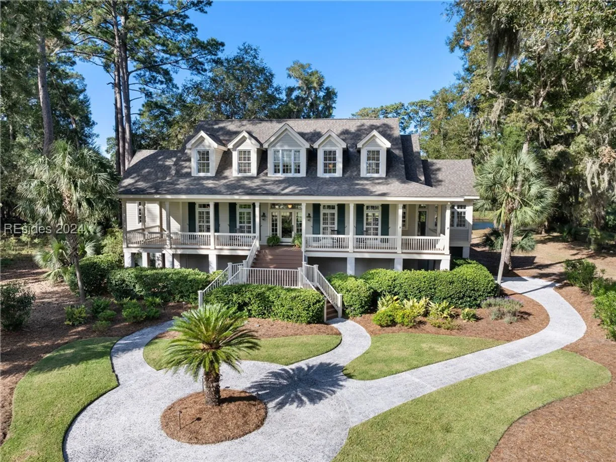 Charleston, SC Real Estate | View 41 Freeport Drive | 4 Beds, 4 Baths