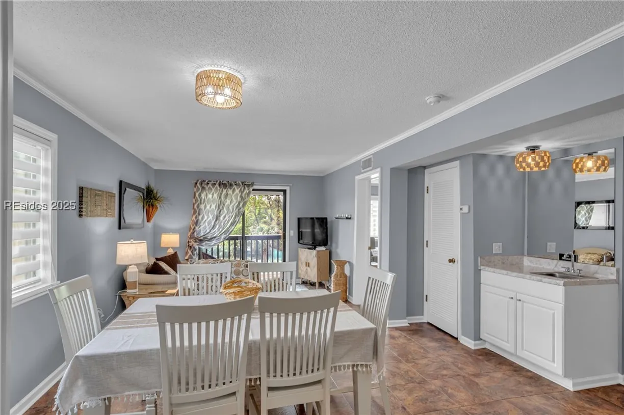 Charleston, SC Real Estate | View 40 Folly Field Road, F17 | Listing