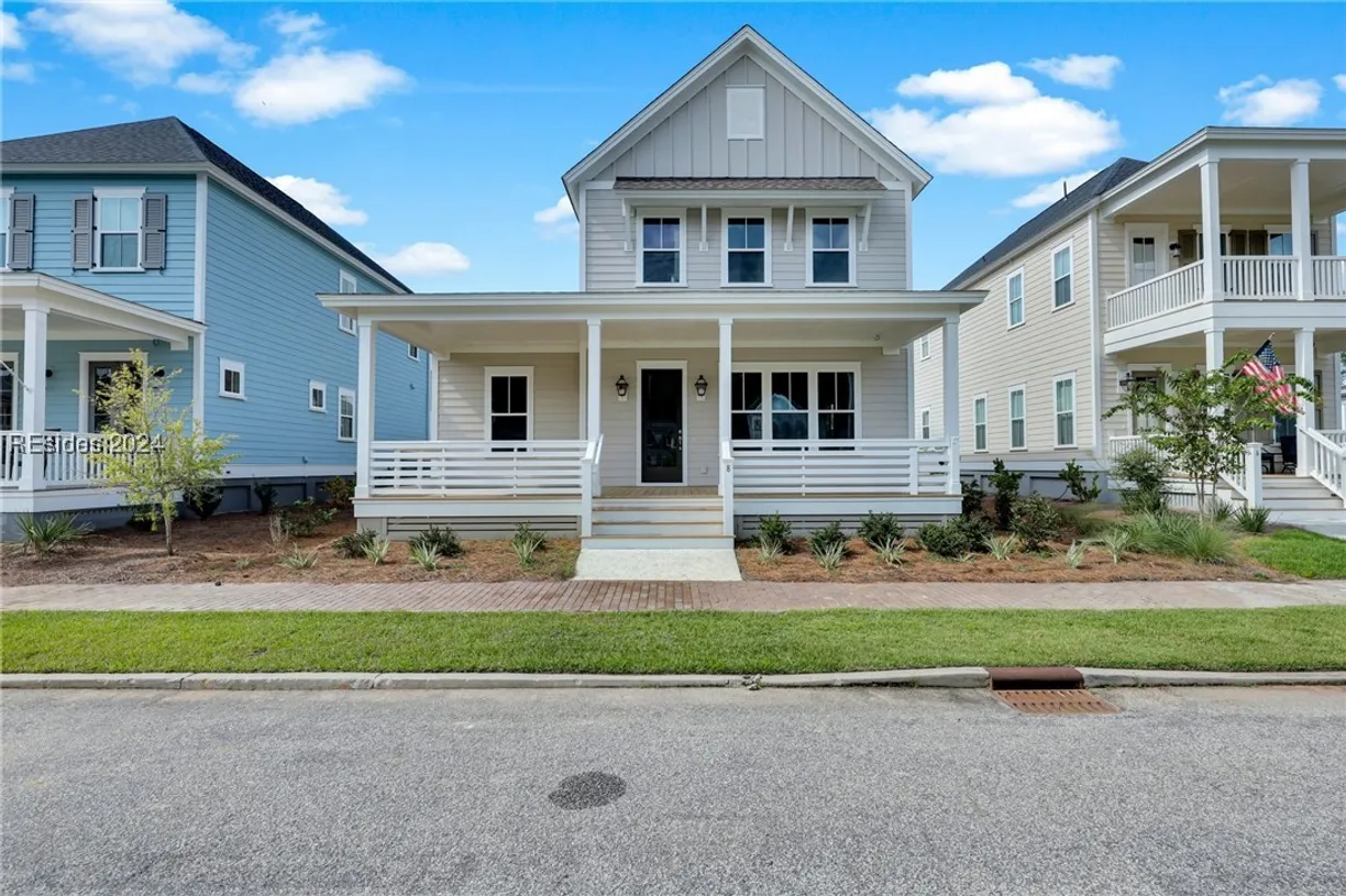 Charleston, SC Real Estate | View 8 Buttonwood Lane | 4 Beds, 3 Baths