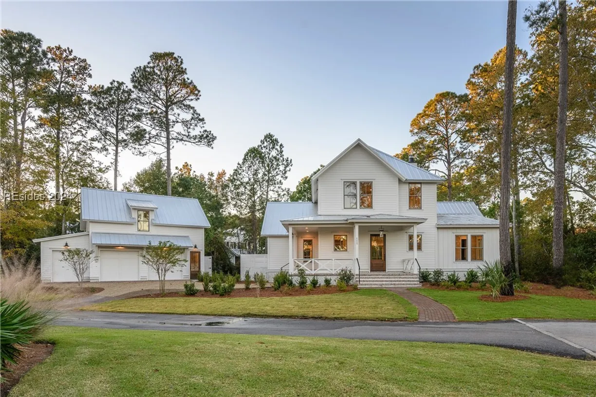 Charleston, SC Real Estate | View 111 Summer Ducks Road | 5 Beds, 4 Baths
