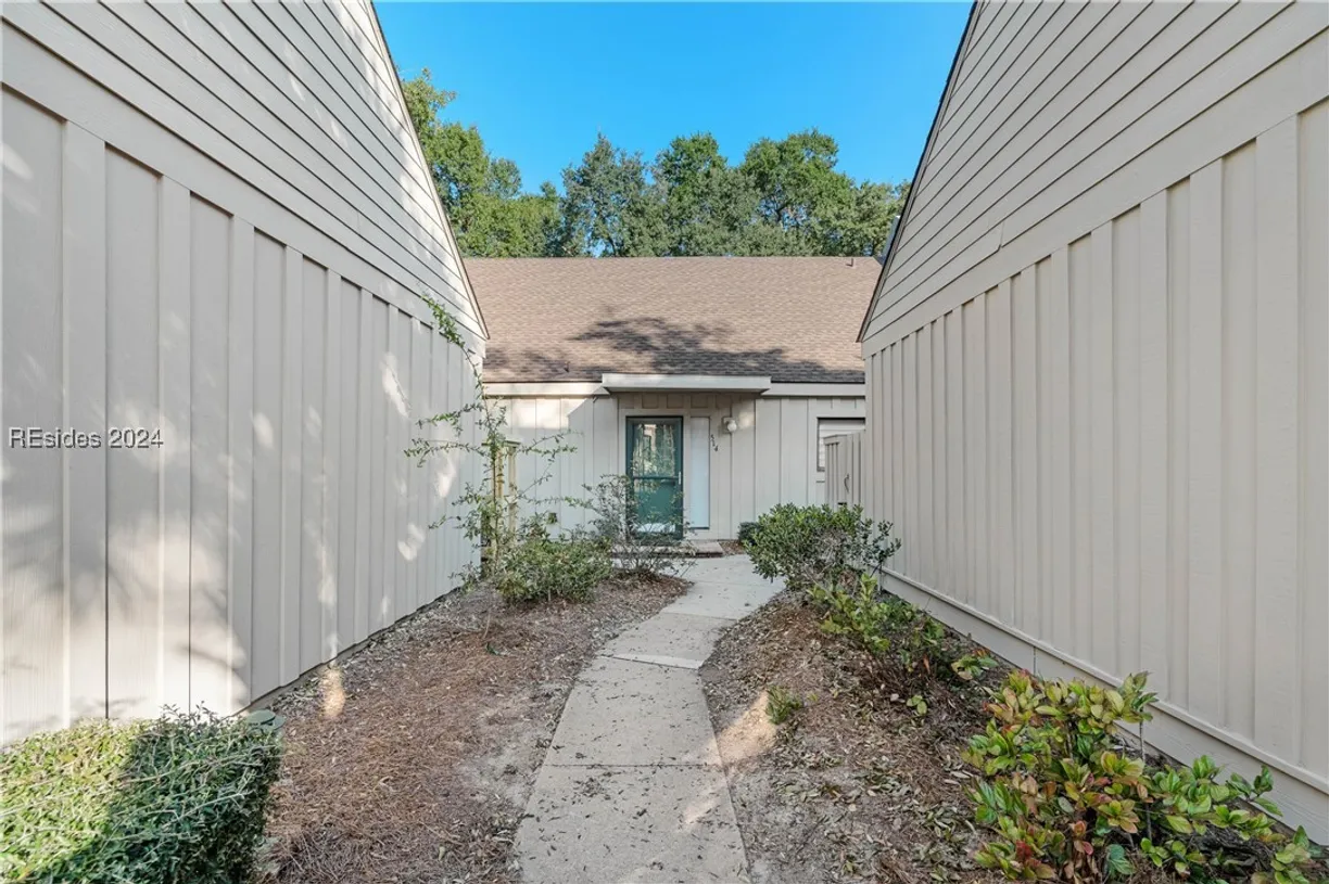 Charleston, SC Real Estate | View 45 Queens Folly Road, 514 | 2 Beds, 2 Baths