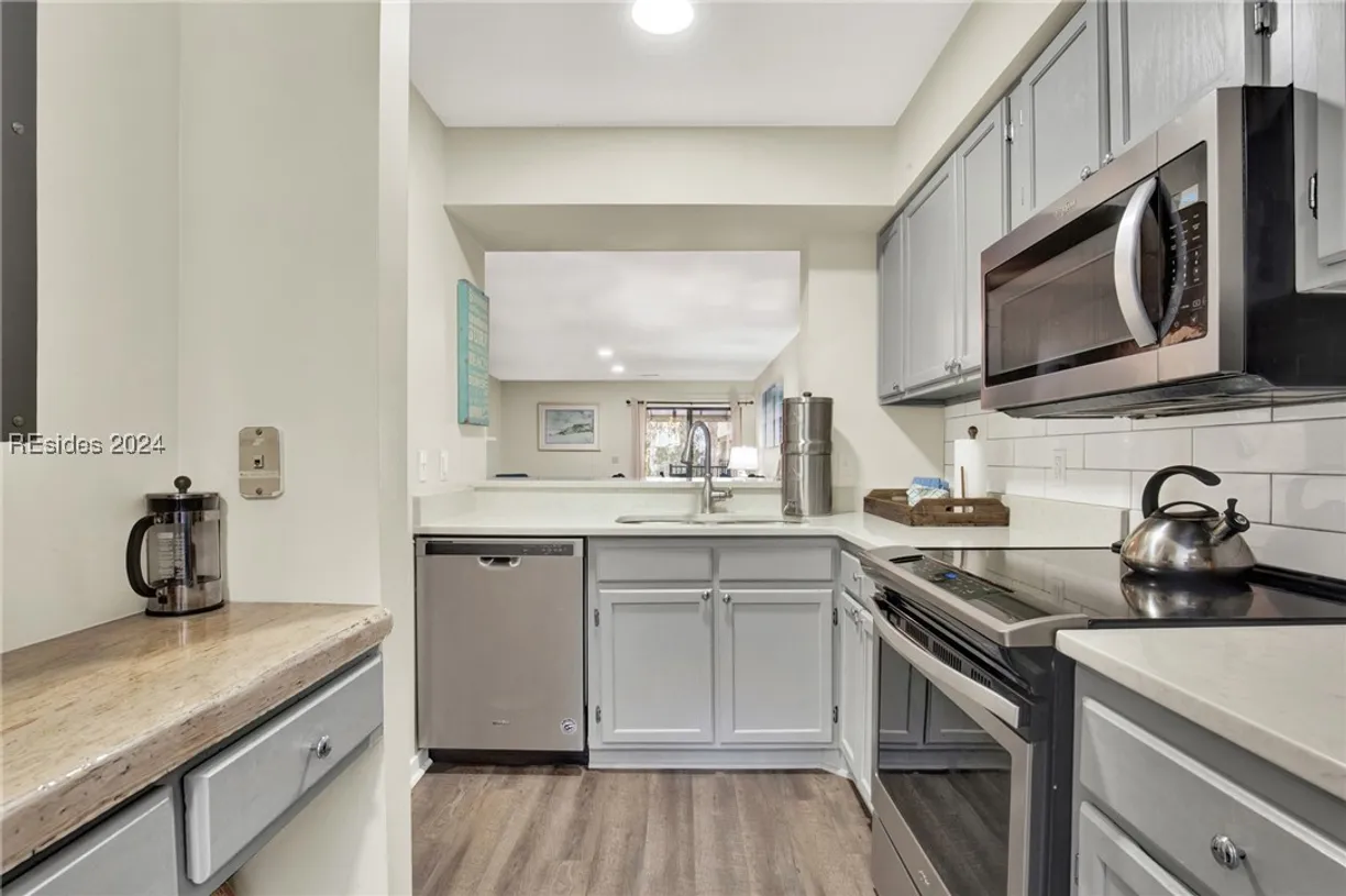 Charleston, SC Real Estate | View 36 Deallyon Avenue, 66 | Listing
