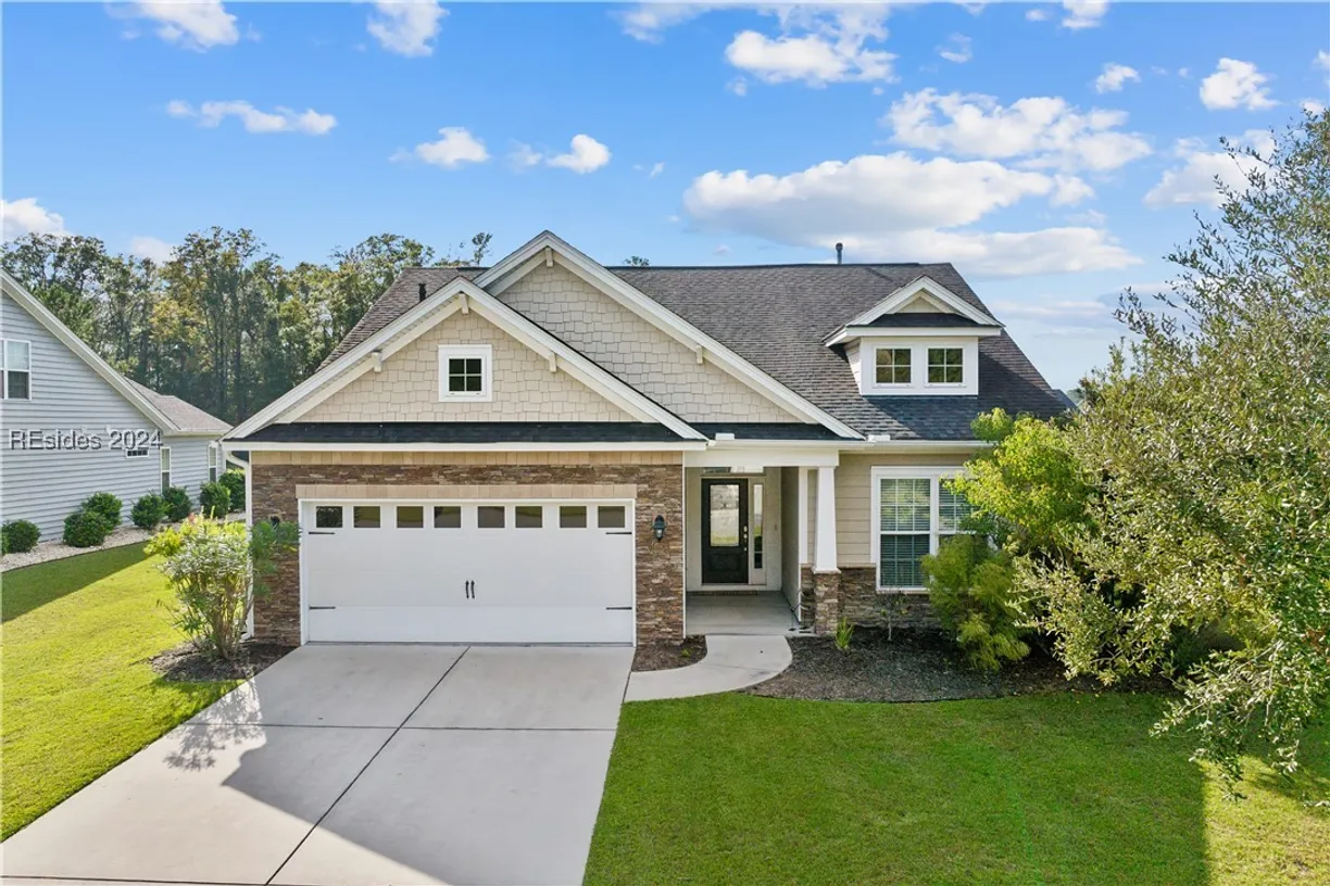 Savannah Real Estate | View 1495 Wiregrass Way | 3 Beds, 2 Baths