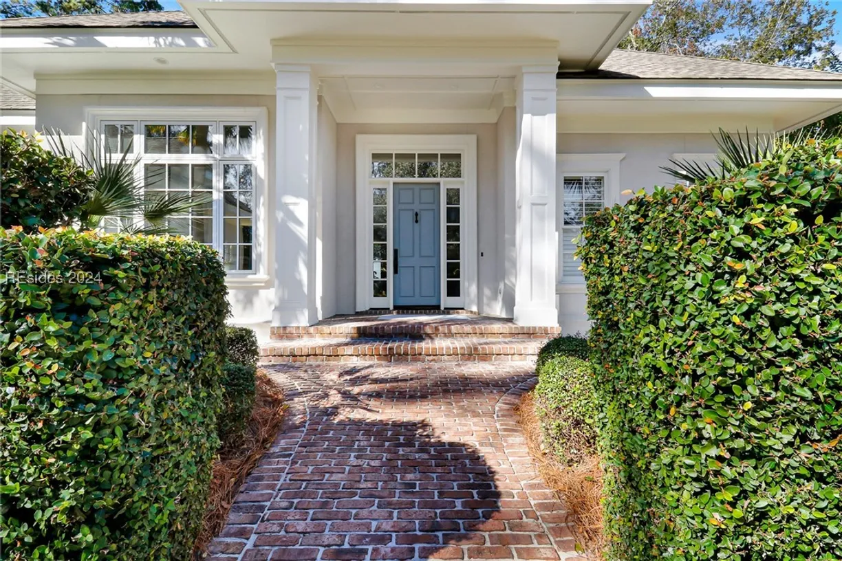 Charleston, SC Real Estate | View 41 Colleton River Drive | 4 Beds, 4 Baths