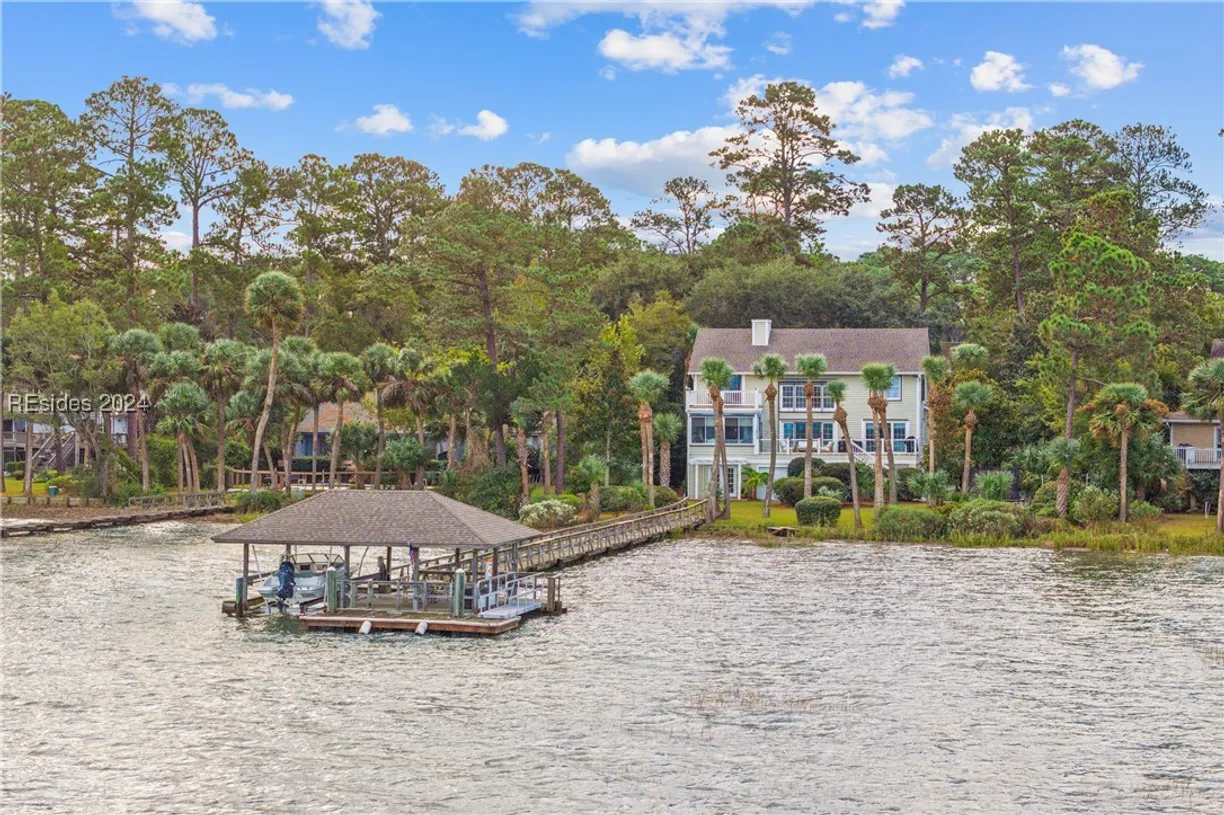 Charleston, SC Real Estate | View 11 Blue Heron Point | 4 Beds, 3 Baths