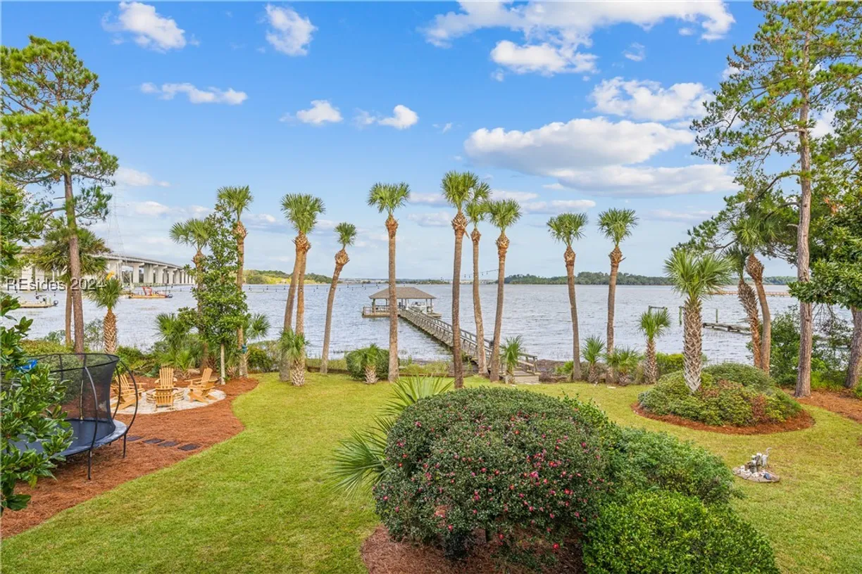Charleston, SC Real Estate | View 11 Blue Heron Point | Listing