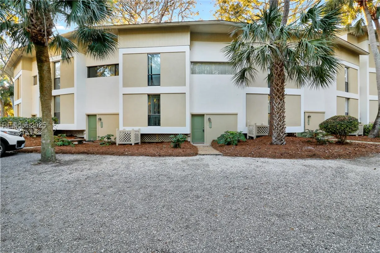 Charleston, SC Real Estate | View 42 S Forest Beach Drive, 3020 | 2 Beds, 2 Baths