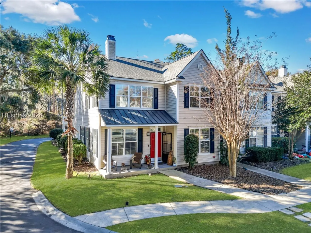 Charleston, SC Real Estate | View 172 Westbury Park Way | 3 Beds, 2 Baths