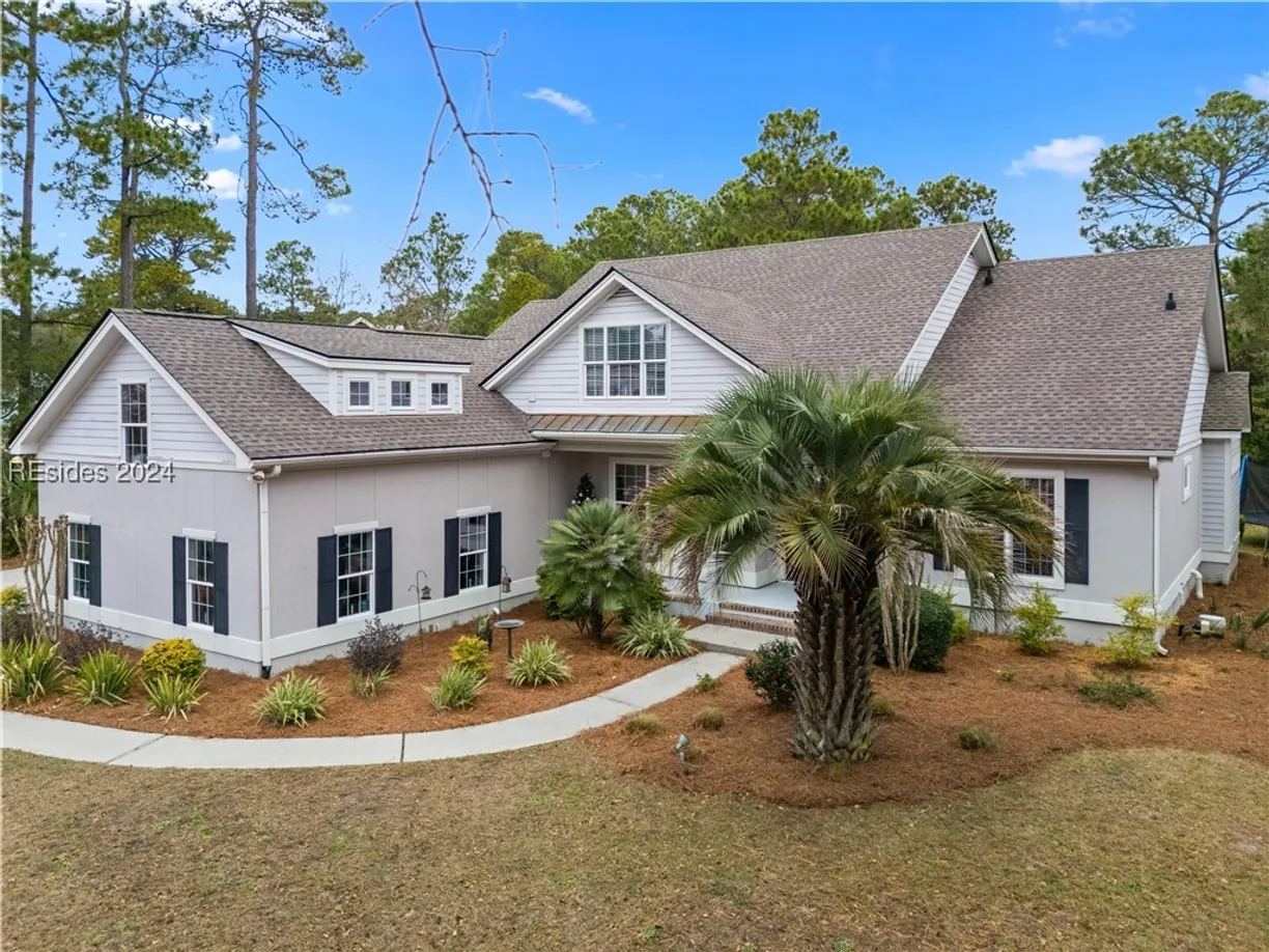 Charleston, SC Real Estate | View 2 Stevens Court | 5 Beds, 4 Baths