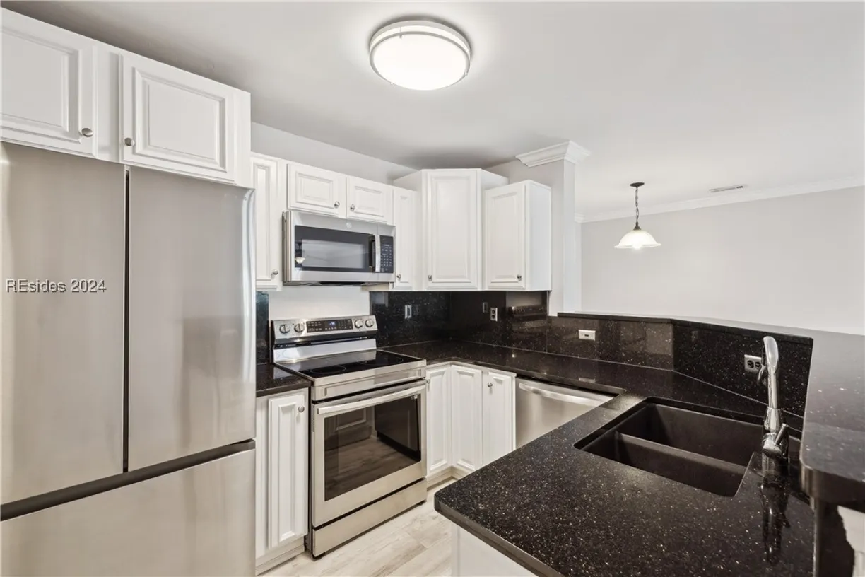 Charleston, SC Real Estate | View 100 Kensington Boulevard, 1605 | 3 Beds, 2 Baths
