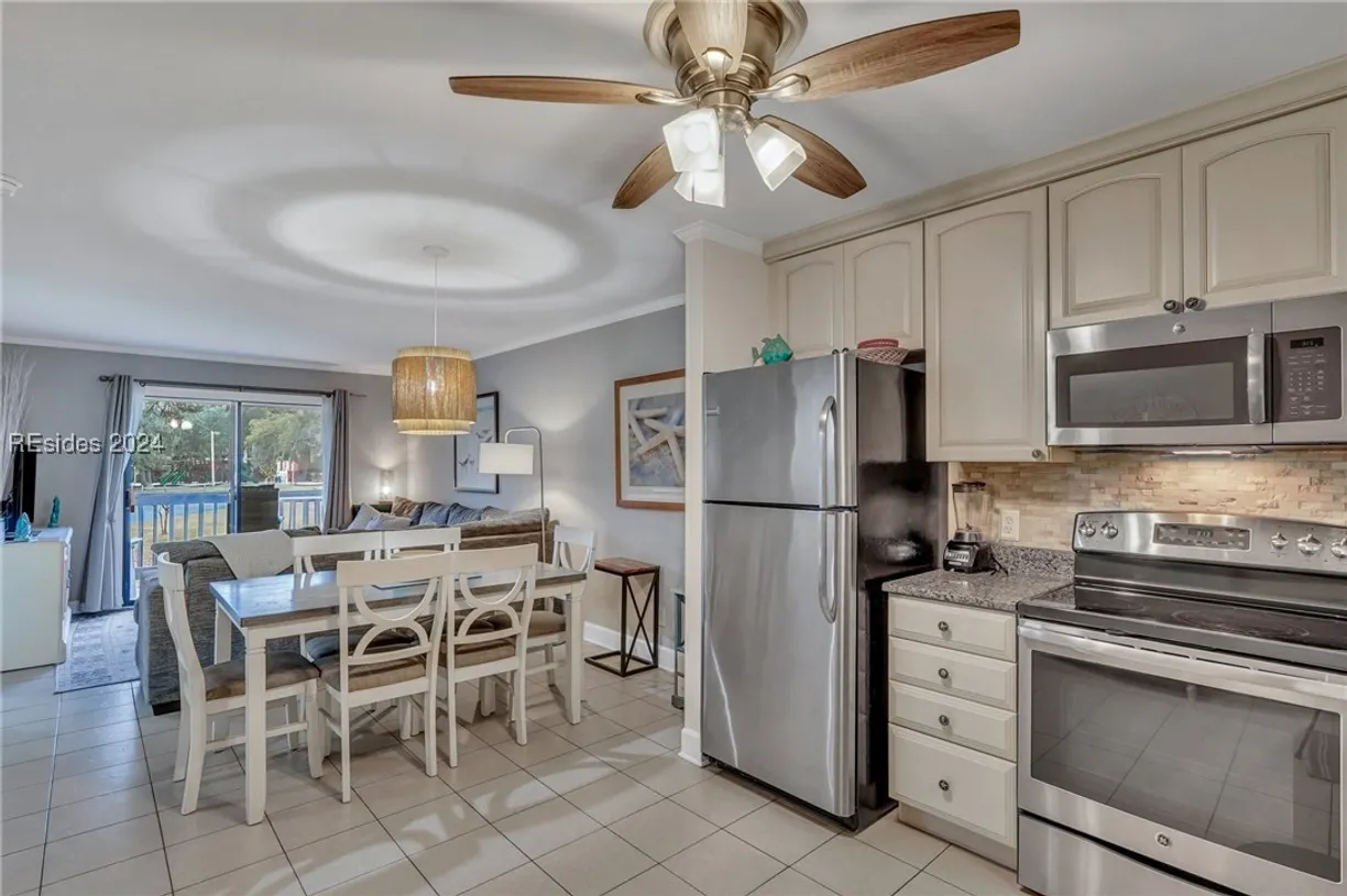 Charleston, SC Real Estate | View 40 Folly Field Road, D3 | Listing