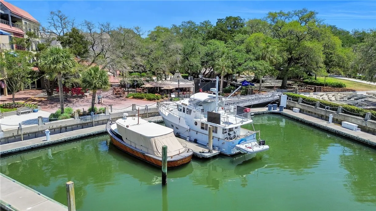 Charleston, SC Real Estate | View 13 Harbour Town Yacht Basin | Listing