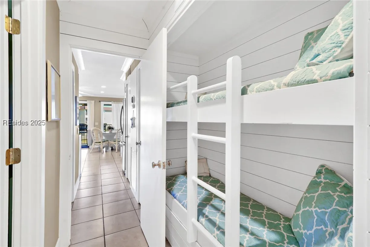 Charleston, SC Real Estate | View 40 Folly Field Road, A219 | Listing