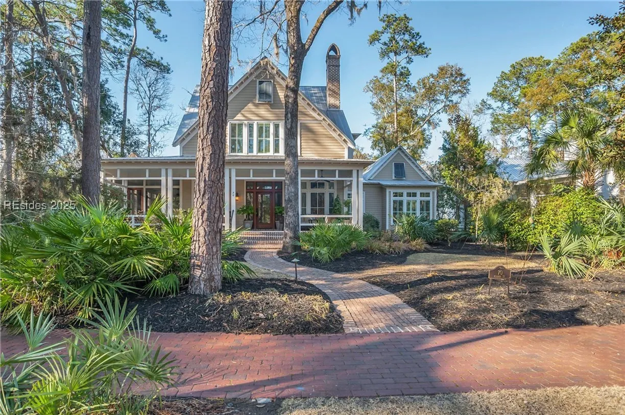 Charleston, SC Real Estate | View 70 Gilded Street | 4 Beds, 4 Baths