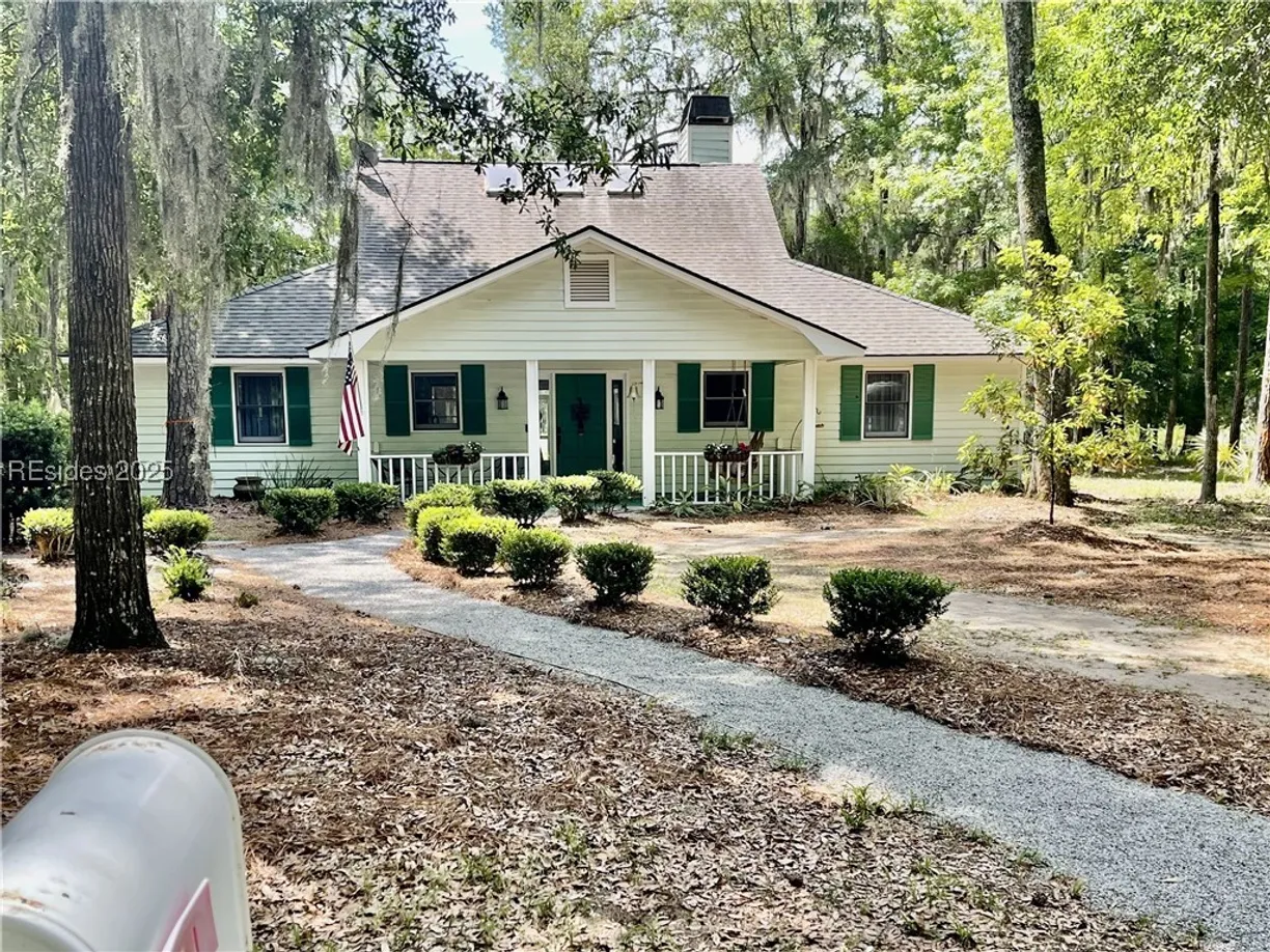 Charleston, SC Real Estate | View 8 Volunteers Rdg | 3 Beds, 2 Baths