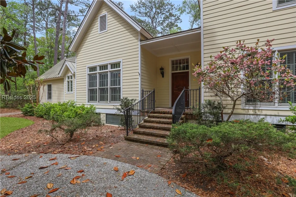 Charleston, SC Real Estate | View 6 Outer Banks Way | Listing