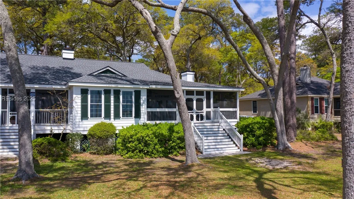 Charleston, SC Real Estate | View 128 Ave Of Oaks | Listing