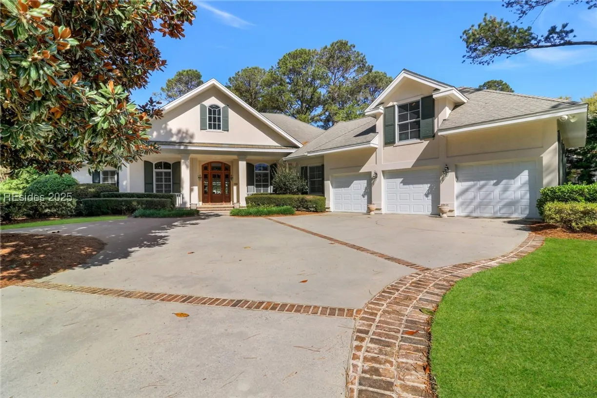 Charleston, SC Real Estate | View 305 Bamberg Drive | 4 Beds, 4 Baths