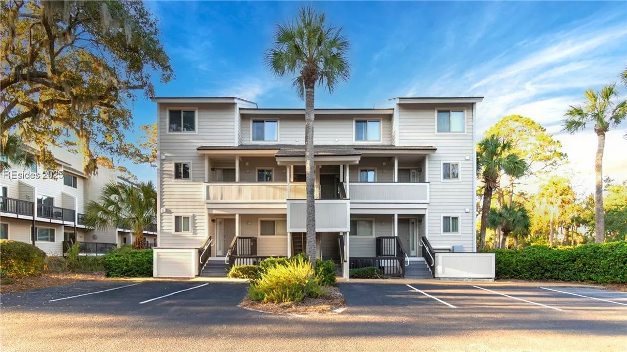 Charleston, SC Real Estate | View 5 Tanglewood Drive, 604 | 2 Beds, 2 Baths