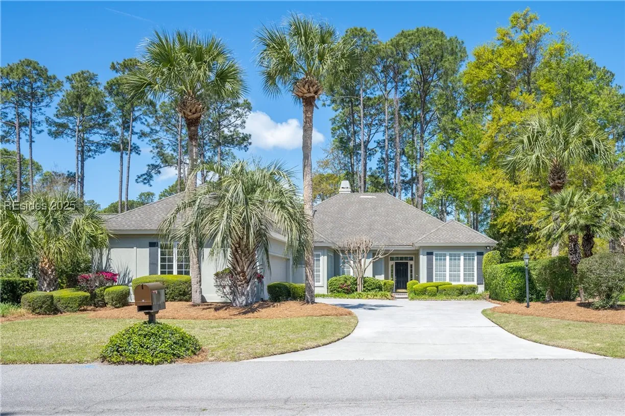 Charleston, SC Real Estate | View 19 Ellenita Drive | 3 Beds, 3 Baths