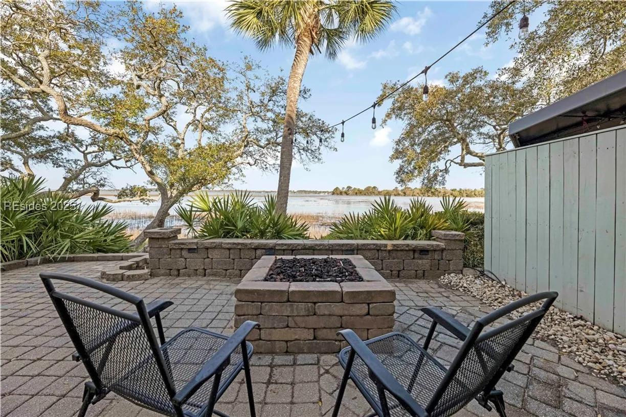 Charleston, SC Real Estate | View 2 William Hilton Parkway, 302 | 3 Beds, 2 Baths