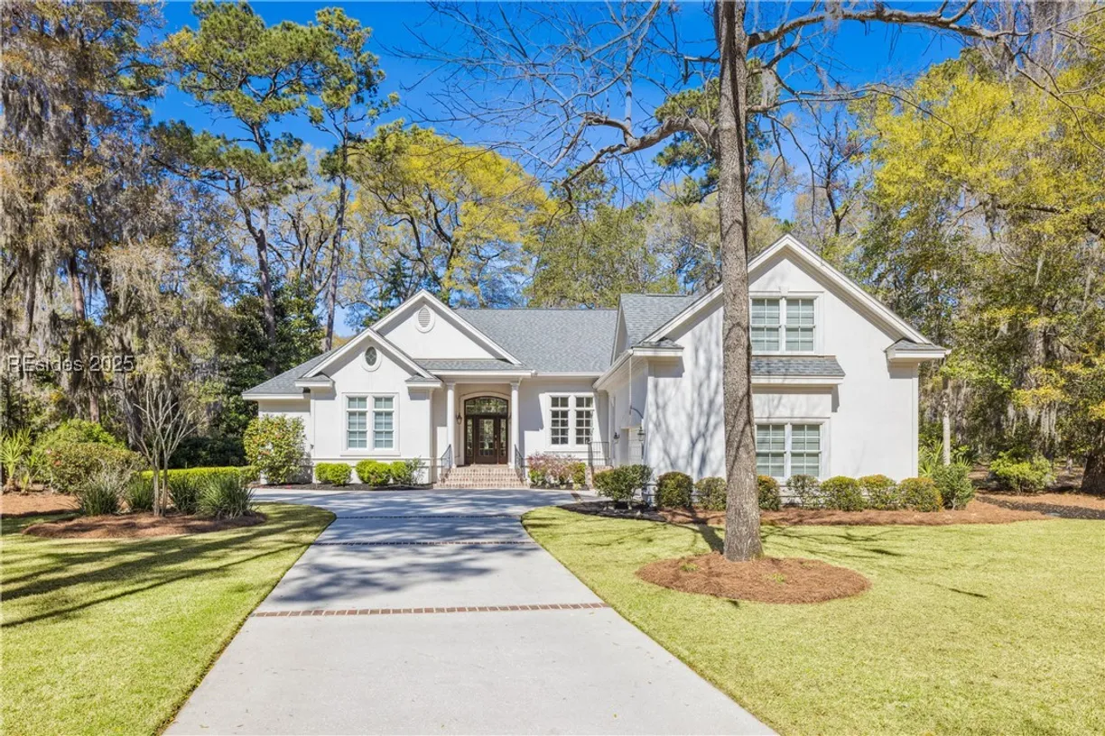 Charleston, SC Real Estate | View 3 Hawthorne Rd | 4 Beds, 4 Baths