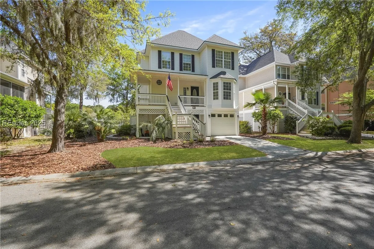 Charleston, SC Real Estate | View 10 Victoria Square Crossing | 4 Beds, 3 Baths