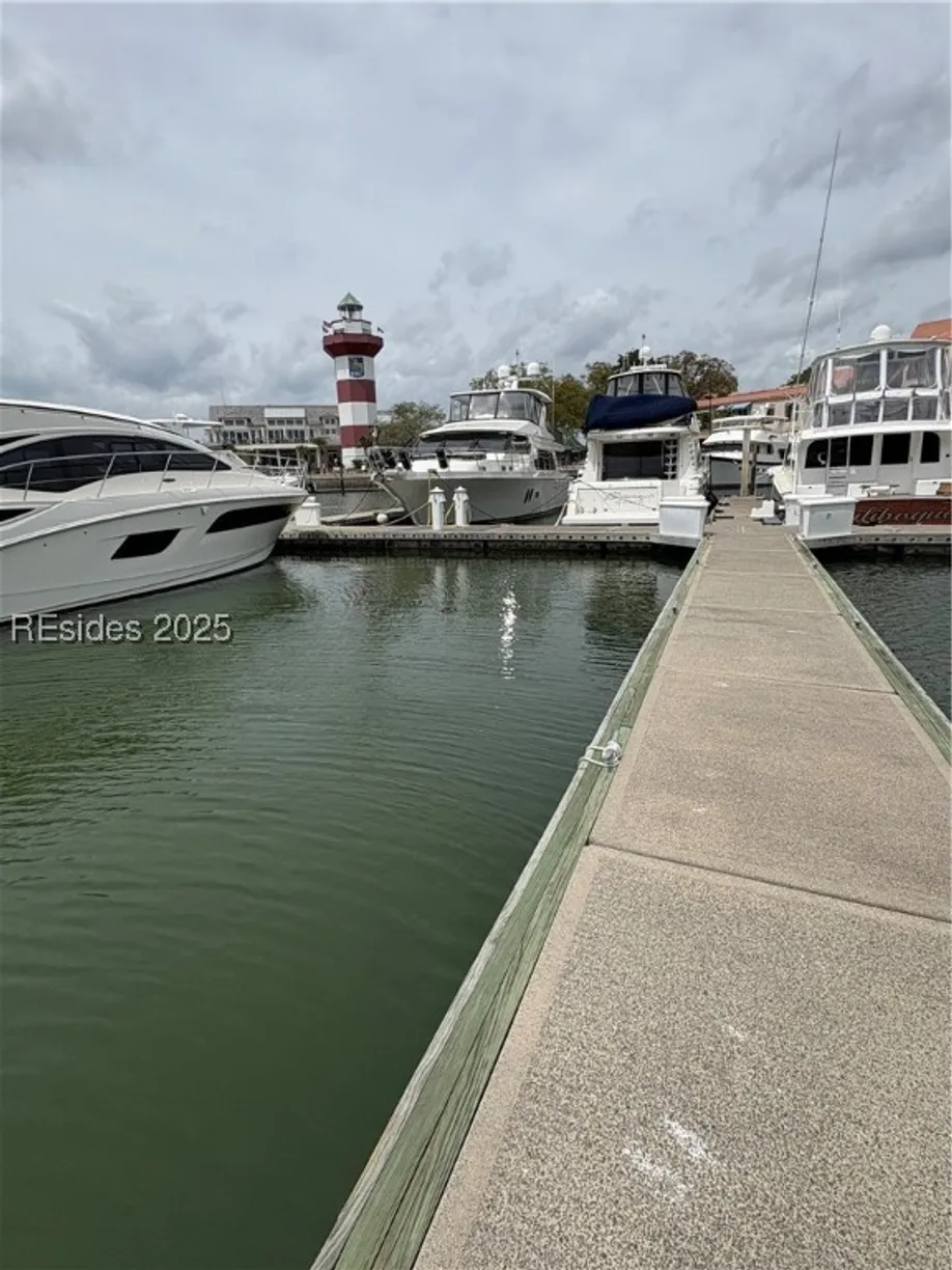 Charleston, SC Real Estate | View 26 Harbour Town Yacht Basin
