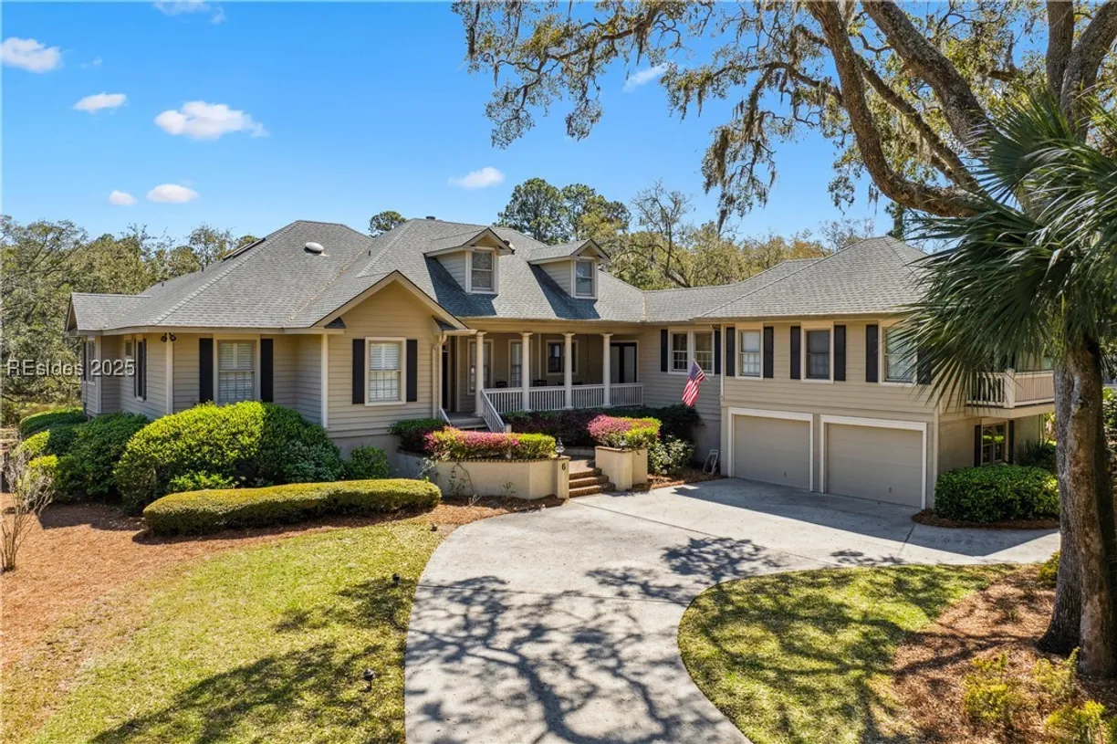 Charleston, SC Real Estate | View 6 Marsh Drive | 6 Beds, 5 Baths