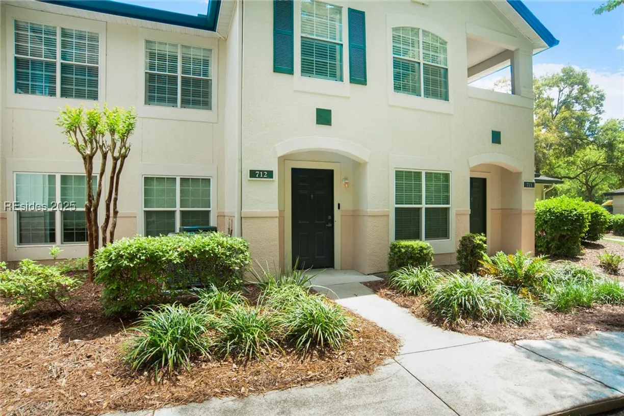 Charleston, SC Real Estate | View 897 Fording Island Road, 712 | 1 Bed, 1 Bath