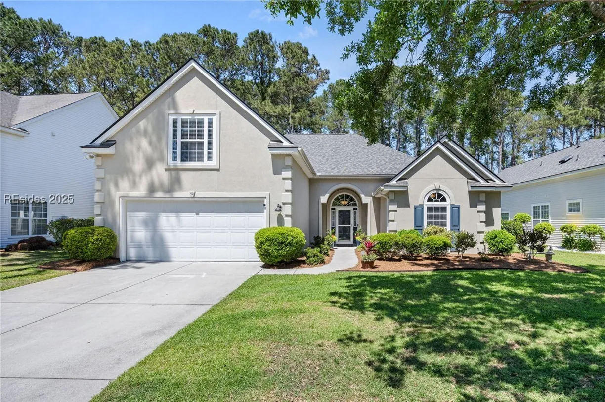 Charleston, SC Real Estate | View 32 Aspen Hall Road | 4 Beds, 3 Baths