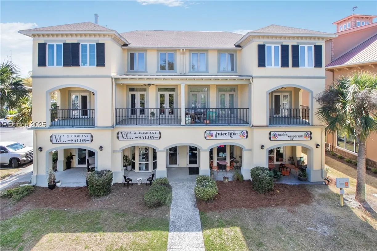Charleston, SC Real Estate | View 14 Johnston Way, G | 2 Beds, 2 Baths