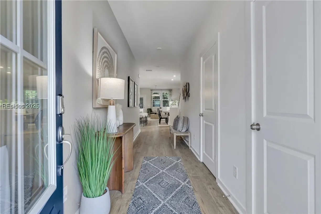 Charleston, SC Real Estate | View 258 Lockwood Drive | Listing