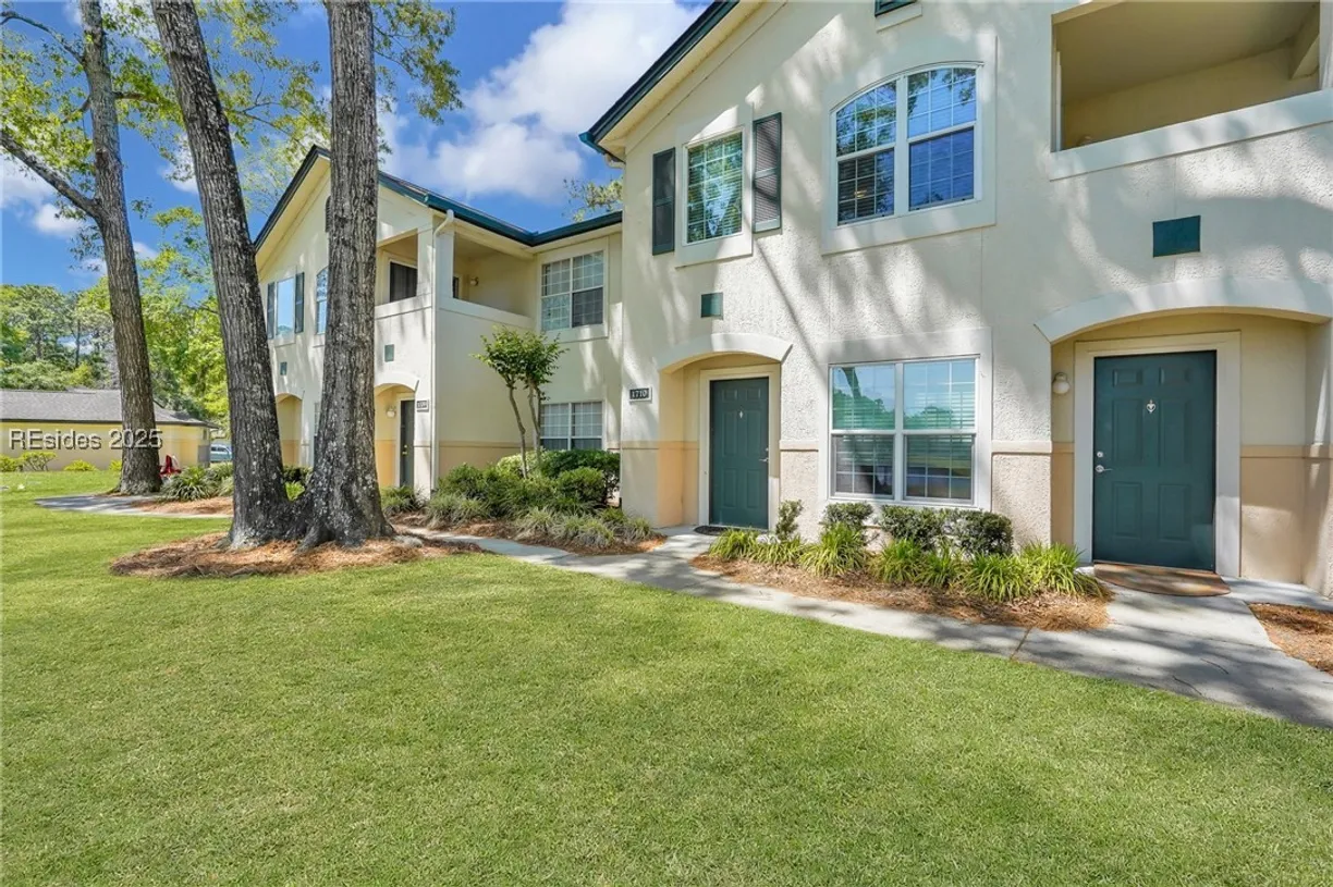 Charleston, SC Real Estate | View 897 Fording Island Road, 1710 | 2 Beds, 2 Baths