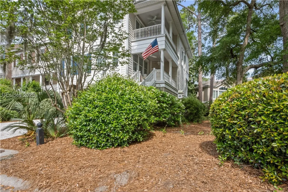Charleston, SC Real Estate | View 4 Yacht Club Drive | Listing
