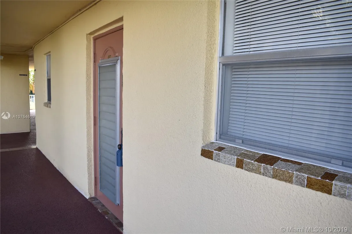 South Florida Real Estate | View 8515 Sunrise Lakes Blvd, 207 | 1 Bed, 1 Bath
