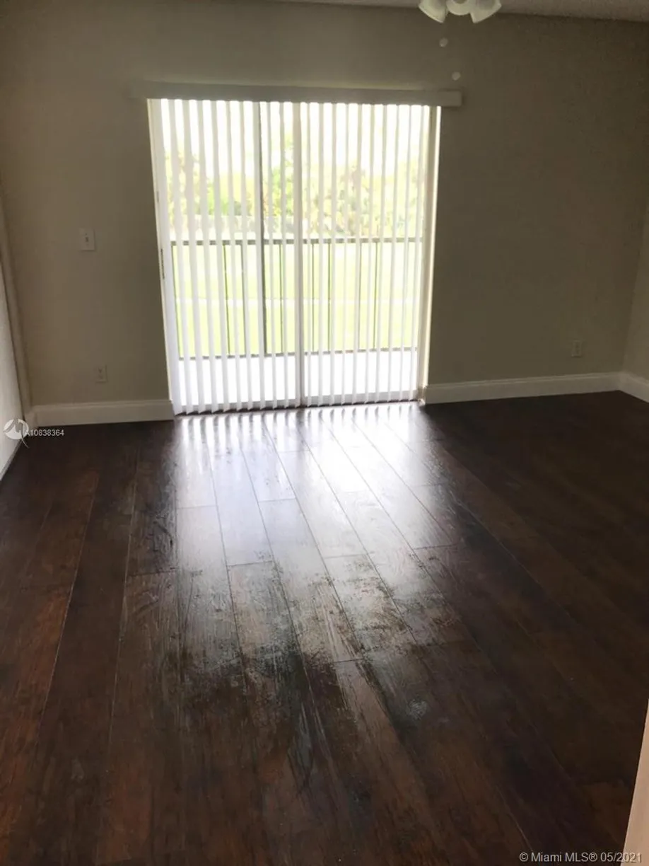 South Florida Real Estate | View 1534 W Meadows Cir W, 1534 | 1 Bed, 1 Bath