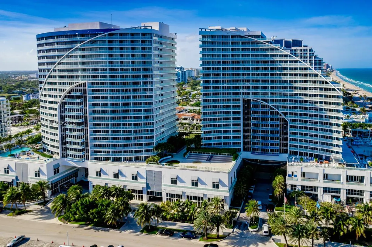 South Florida Real Estate | View 3101 Bayshore Dr, 1402 | 2 Beds, 2 Baths