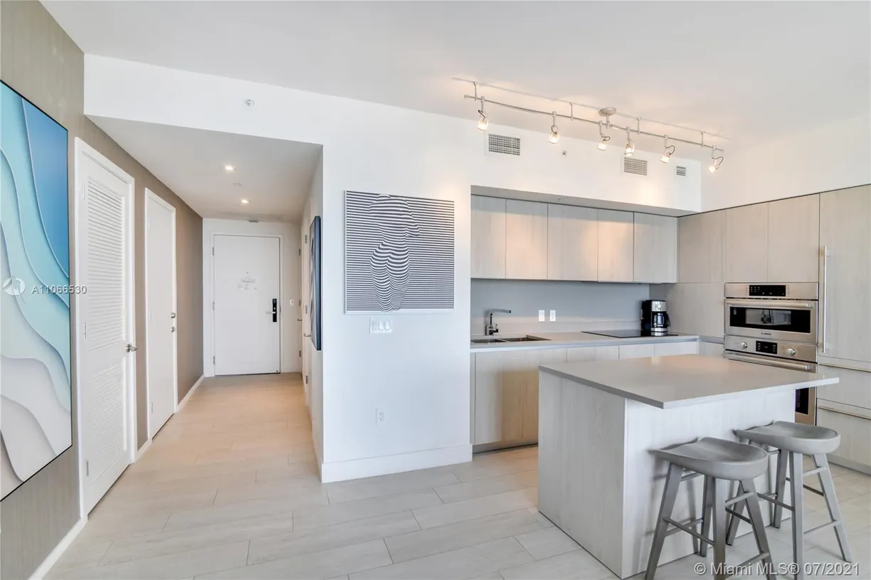 South Florida Real Estate | View 4010 S Ocean Dr, R1406 | Listing
