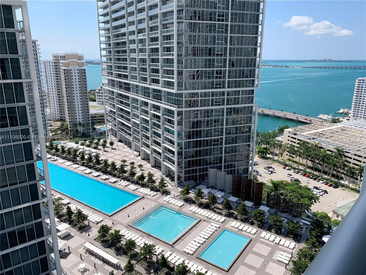 South Florida Real Estate | View 485 Brickell Ave, 2602 | Listing