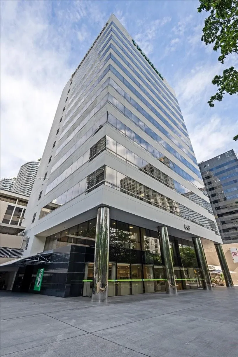 South Florida Real Estate | View 848 Brickell Ave