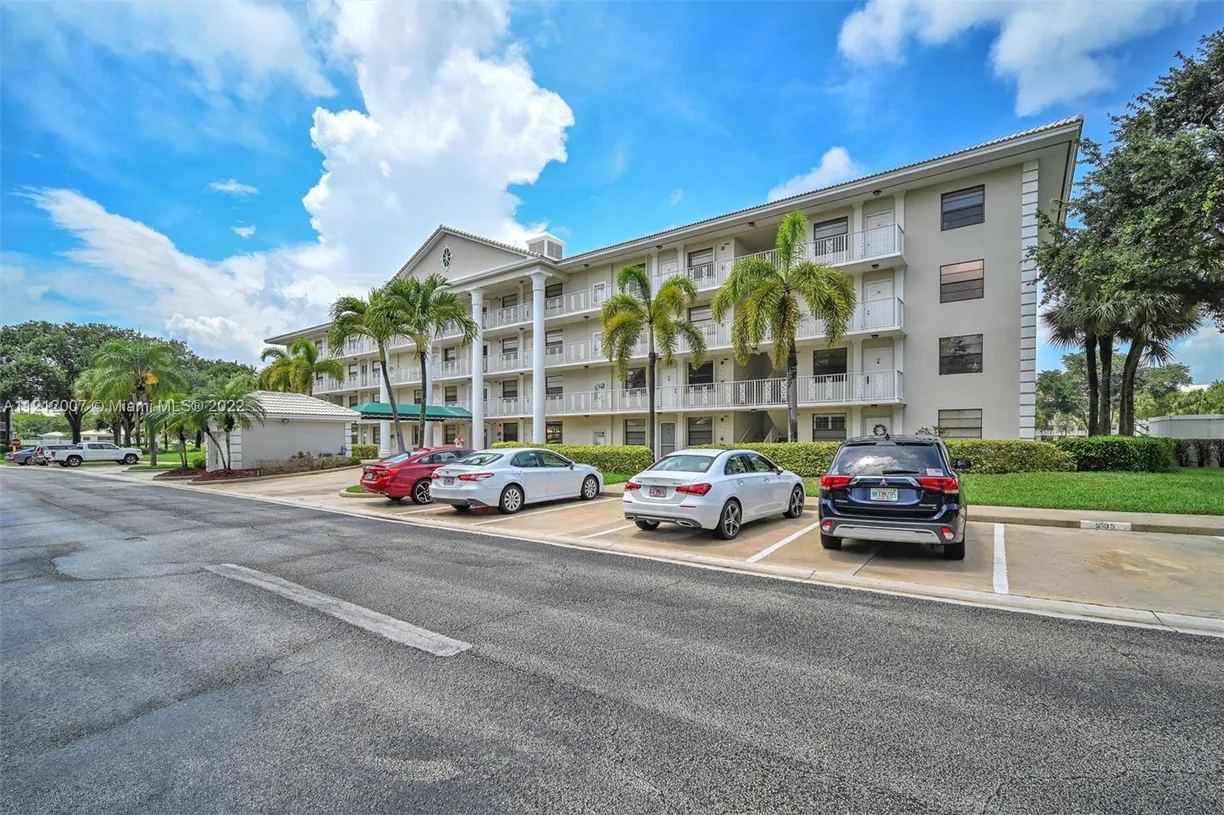 South Florida Real Estate | View 6025 Balboa Circle, 202 | 2 Beds, 2 Baths