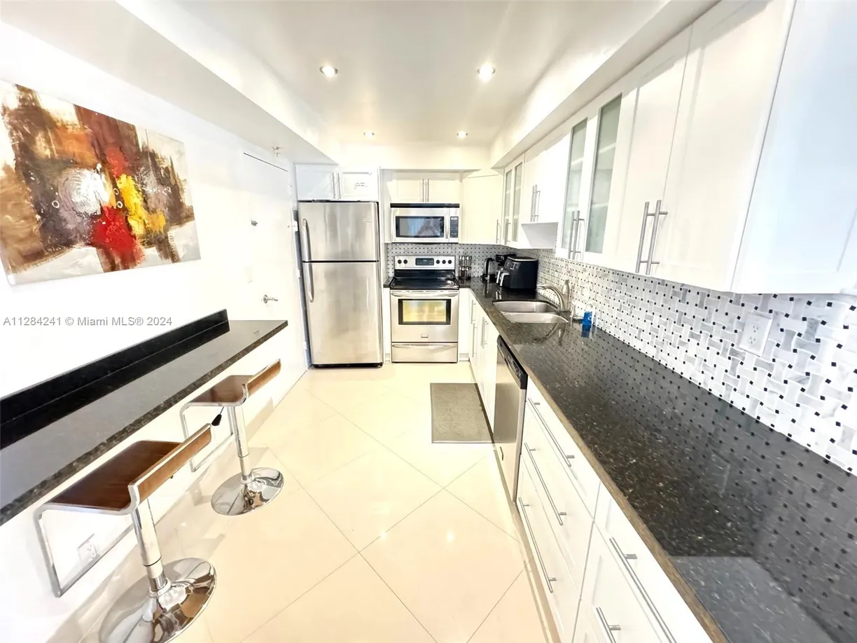South Florida Real Estate | View 3901 S Ocean Dr, 8E | Listing