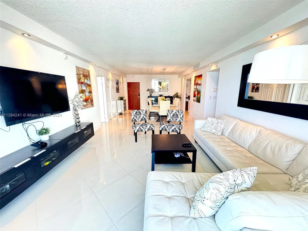 South Florida Real Estate | View 3901 S Ocean Dr, 8E | 2 Beds, 2 Baths