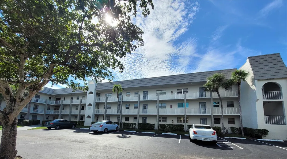 South Florida Real Estate | View 8515 Sunrise Lakes Blvd, 209 | 2 Beds, 2 Baths